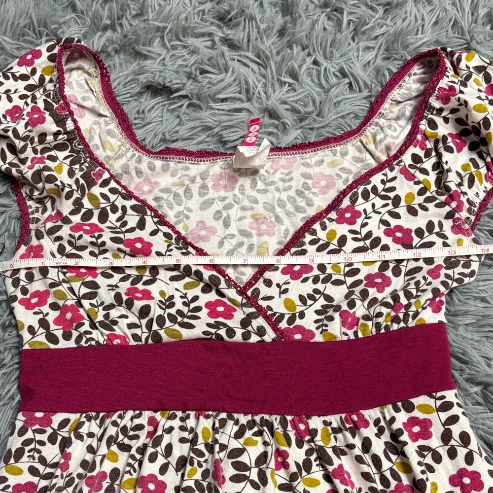 Y2K Floral V-Neck Blouse - Picture 11 of 15
